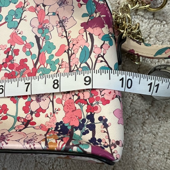 Floral Crossbody Bag - Picture 2 of 5